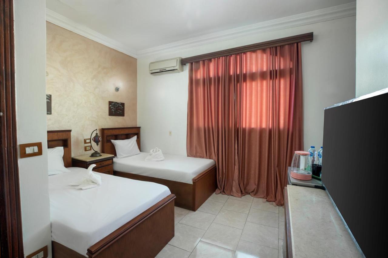 Pyramids Inn Hotel Kafret el-Gabal Dış mekan fotoğraf